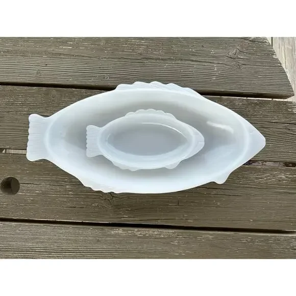 Vintage Milk Glass Fish by Glasbake McKee, Fish Shape Baker, Seafood Dish 18